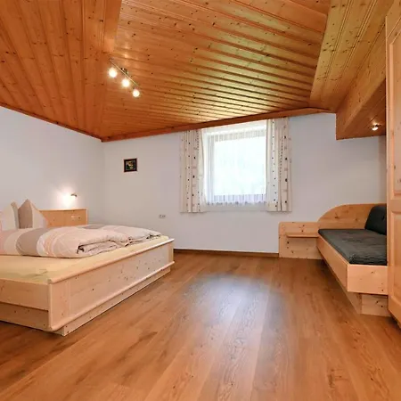 Apartment Kraft Christian *